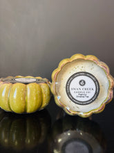 Load image into Gallery viewer, SwanCreek Petal Candles
