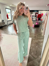 Load image into Gallery viewer, Stuck On Set
