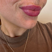 Load image into Gallery viewer, TMLL ShadeShift Lip
