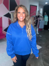 Load image into Gallery viewer, Catch Me Top
