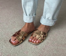 Load image into Gallery viewer, Golden Shoe
