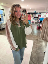 Load image into Gallery viewer, Always Down Top
