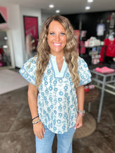 Load image into Gallery viewer, Floral Girl Top
