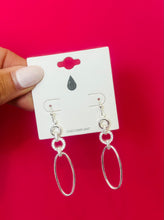Load image into Gallery viewer, Pass On Earring
