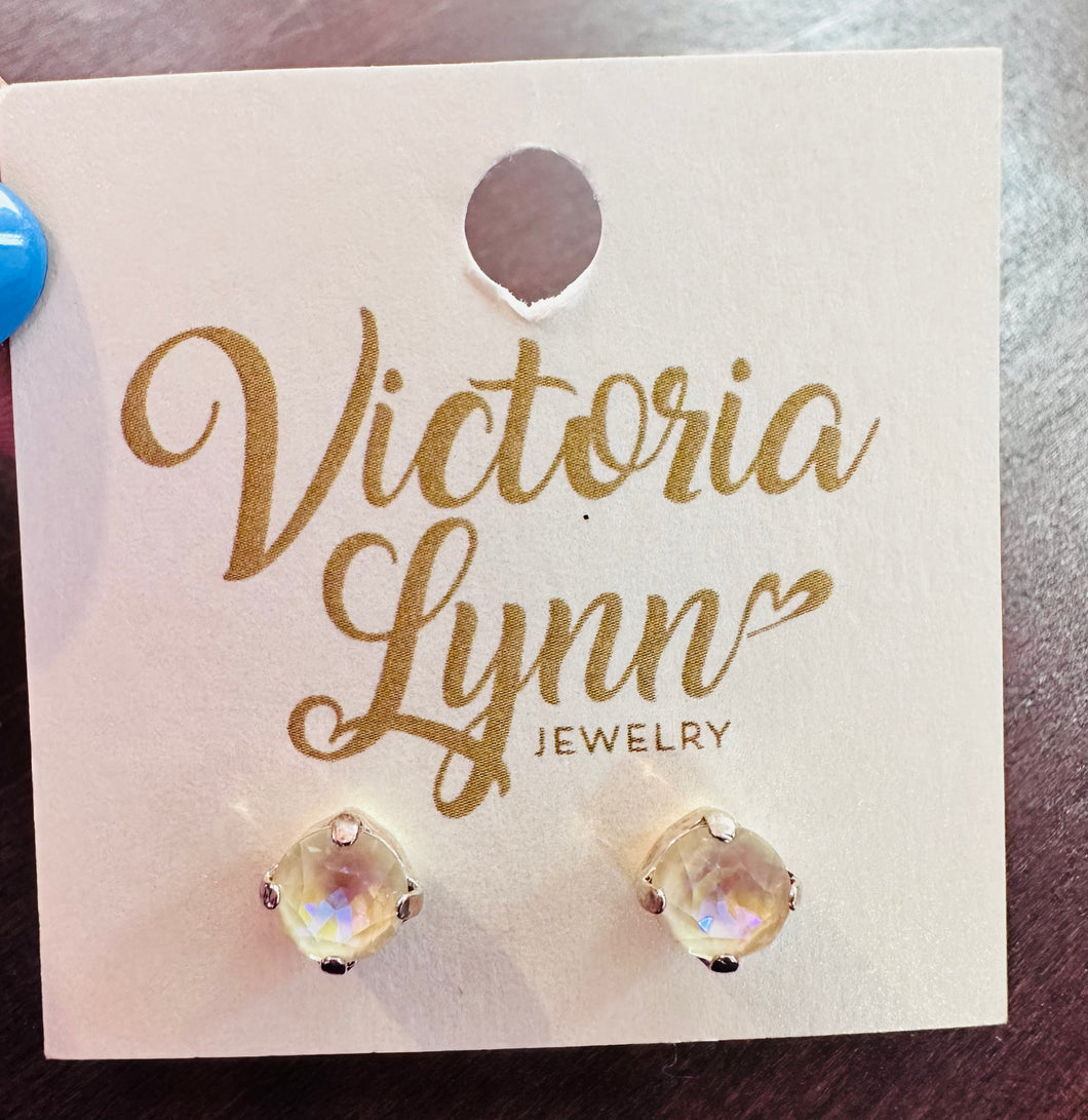 VL Ivory Studs