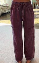 Load image into Gallery viewer, Carry Me Bottoms
