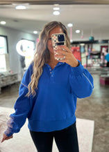 Load image into Gallery viewer, Catch Me Top
