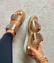 Load image into Gallery viewer, Girlfriend Shoe
